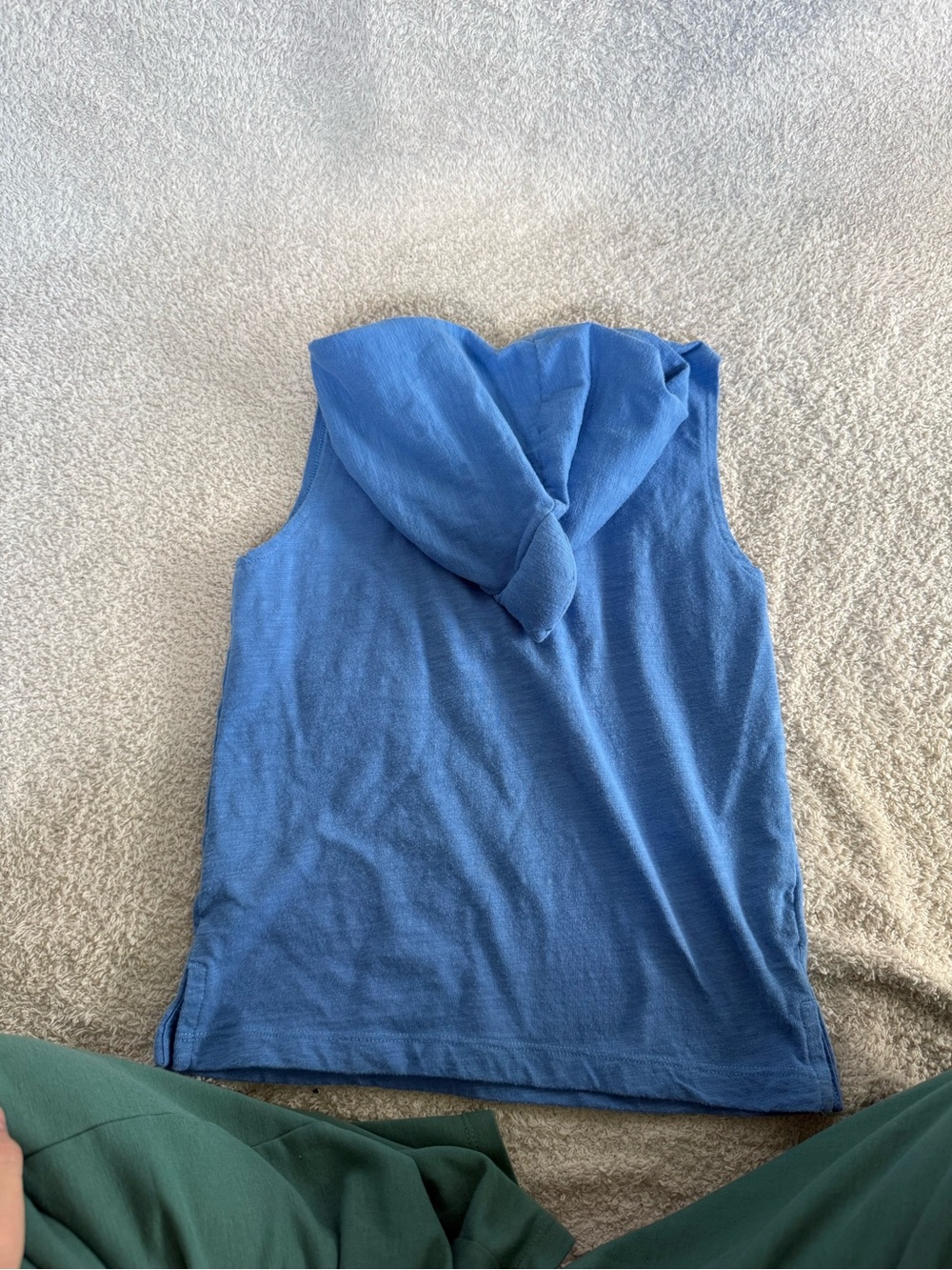 365 Kids Garanimals Boys Sleeveless Hoodie Size 6 Blue Shark Palm Tree Graphic